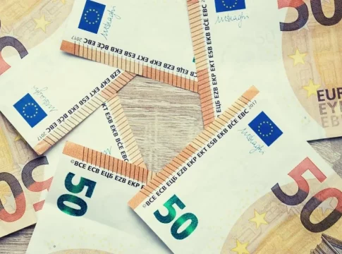 Obligación de comunicar cambios en la situación laboral Obligación de comunicar cambios en la situación laboral