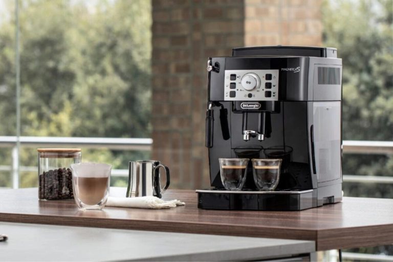 La mejor cafetera de MediaMarkt que te deja el café como el de las cafeterías