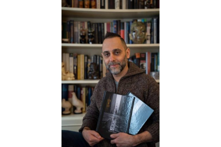 Nicolás Roselló muestra una visión de la dualidad a través de la fotografía en su proyecto 'Sea la luz' en la ciudad de Barcelona