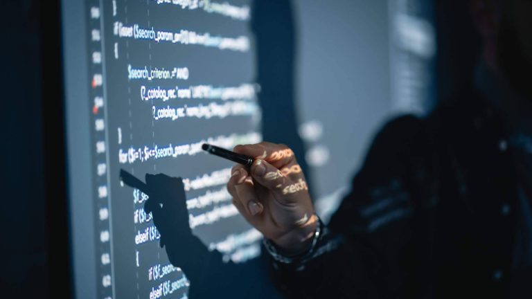 La importancia de conocer el estado del equipamiento informático con el servicio de auditoría informática de Sosmatic