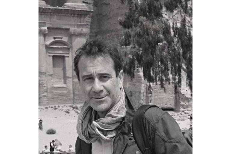 Gonzalo Adán Micó invita a los políticos a reflexionar sobre el buen uso del poder en ‘Psicología de la incompetencia política’