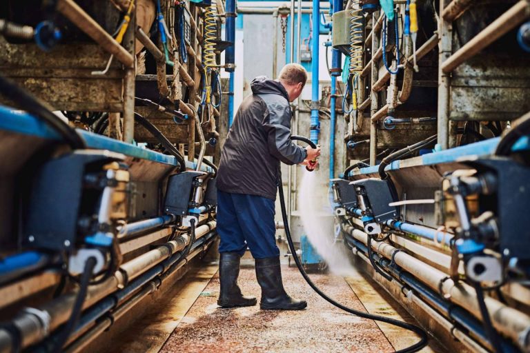 Los distribuidores oficiales de marcas de primer nivel en el sector de limpieza industrial de Envitec