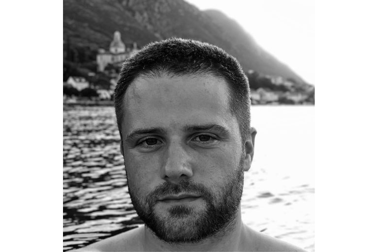 Arturo Galán del Coso publica ‘El Dugash. Parte I’, una novela destacada por la conexión entre sus personajes