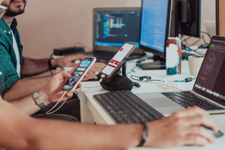 Aplicaciones móviles específicas de seguridad y salud desarrolladas por For Easy Work