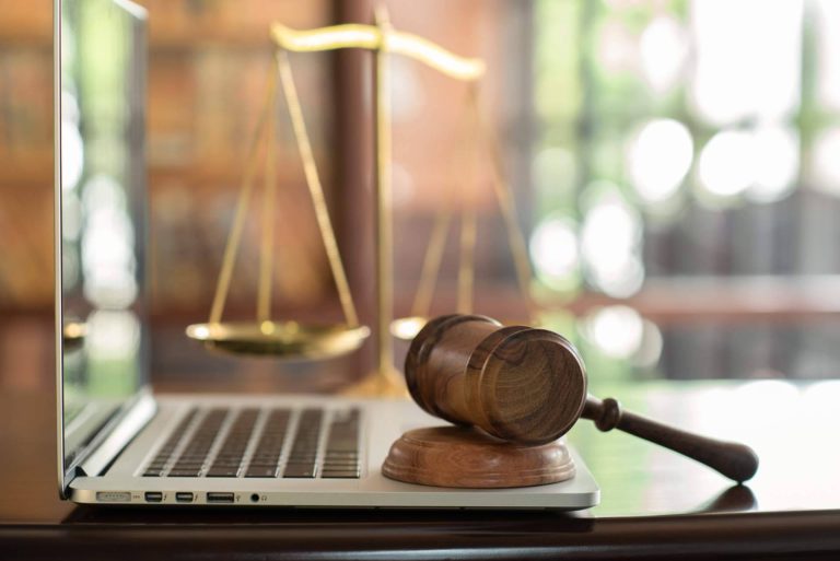 El CEO de GlobátiKa, Ángel González, alerta sobre los peligros de crear conversaciones falsas