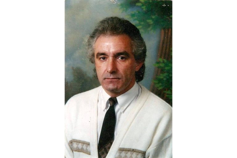 Laureano Corte Escobar refleja la vida de los jóvenes en diferentes etapas de la historia en ‘Y tú me decías que era amor’