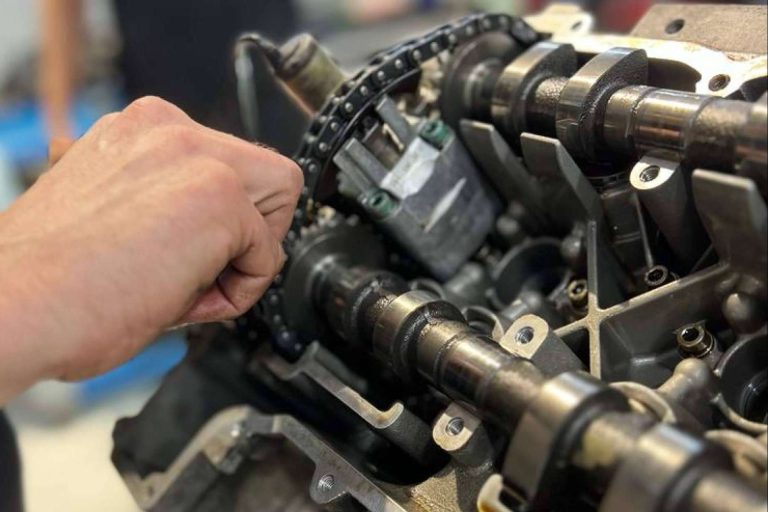 Compromiso y dedicación con los servicios de restauración de coches de Valentín Motors