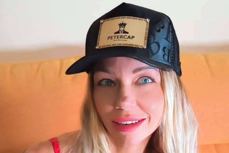 Una empresa de venta de gorras exclusivas es Petercap