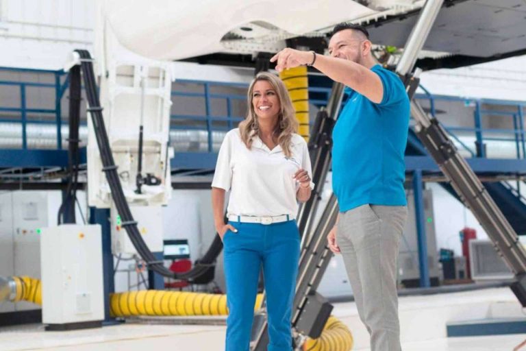 Conseguir o renovar las habilitaciones de un piloto de aerolíneas en centros de entrenamiento como Avenger Flight Group