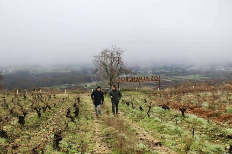 La visita del reconocido sumiller Fran Ramírez en El Bierzo con Gancedo
