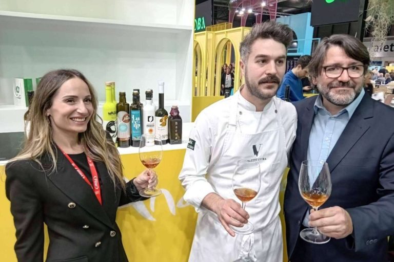 Agricultura y Turismo promueven en Fitur los alimentos y bebidas andaluces de calidad diferenciada con Gusto del Sur