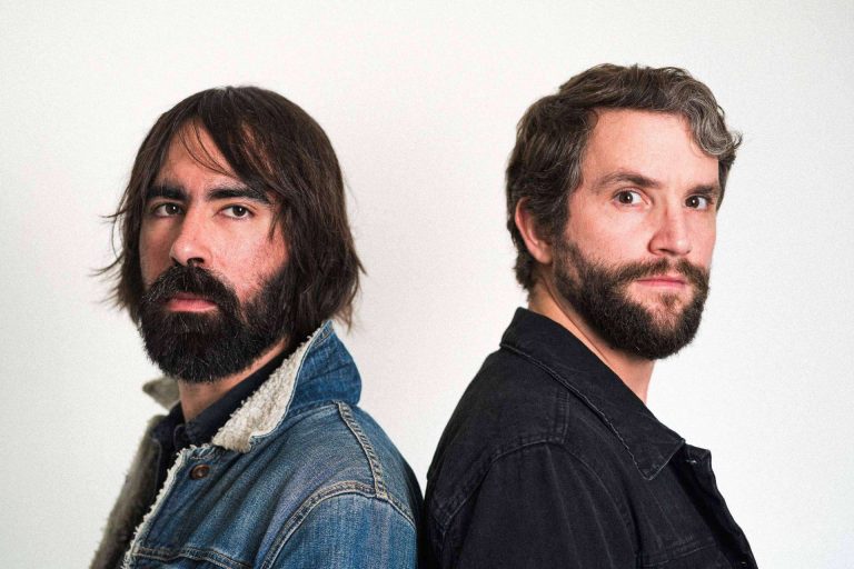 Se llama Deaf Whale, no se llama espectáculo