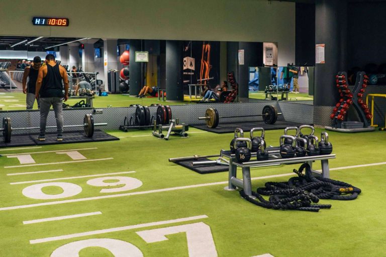 Una cadena de gimnasios a nivel nacional dentro del sector low cost es VivaGym