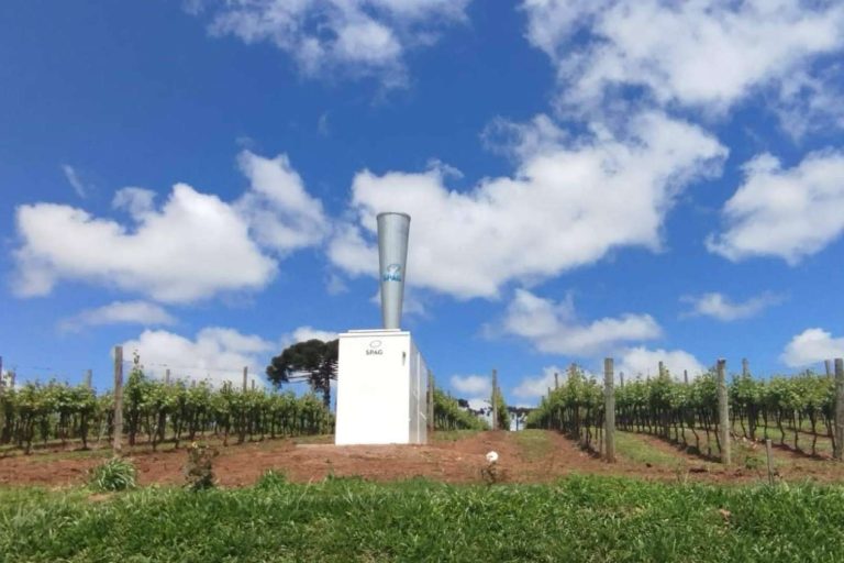 Grupo SPAG, la compañía que fabrica sistemas de protección antigranizo para cultivos