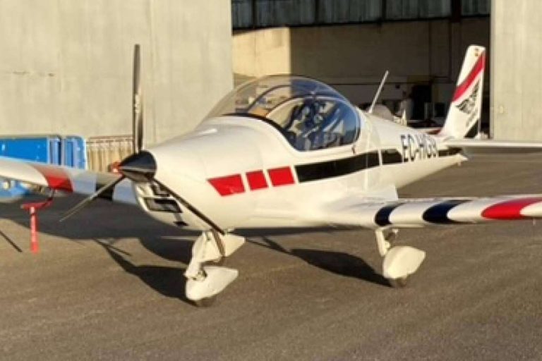 Ser piloto por un día y sobrevolar la costa asturiana gracias a Asturfly