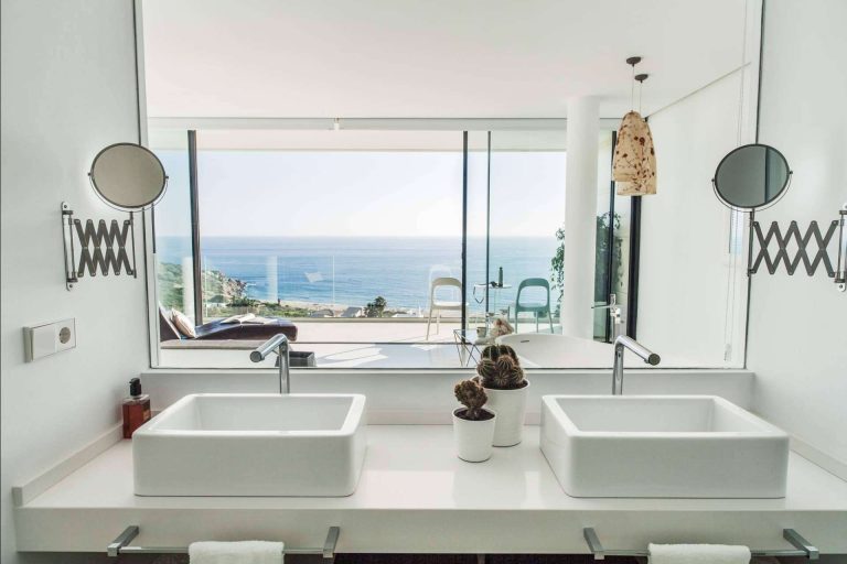 Alojarse en un enclave único e idílico en Zahara de los Atunes, Villa Alkaram