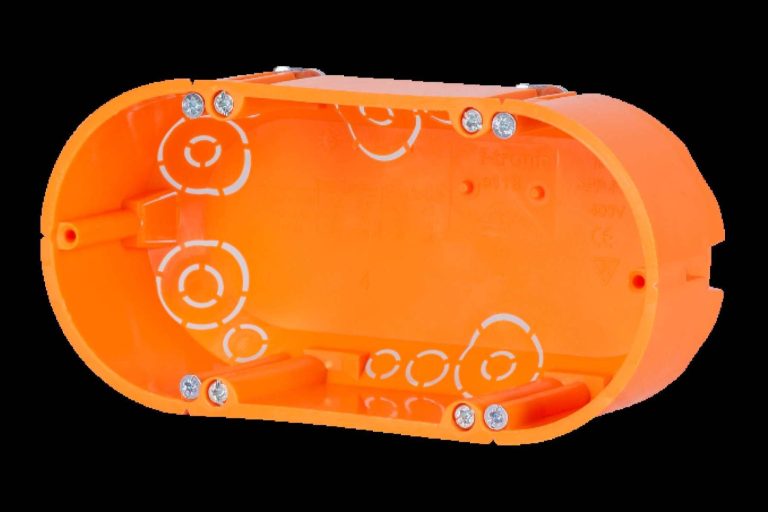 Guijarro Hermanos ofrece F-tronic y su variedad de cajas para instalaciones eléctricas