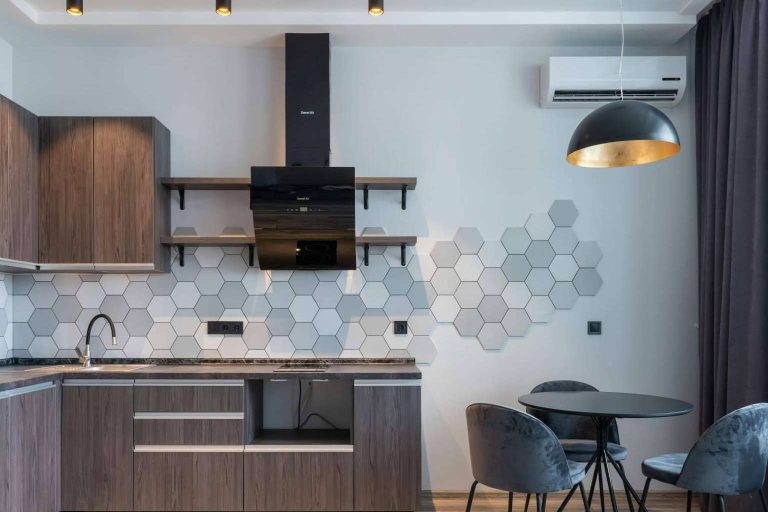 Cómo elegir el aire acondicionado perfecto para combatir el calor del verano en España