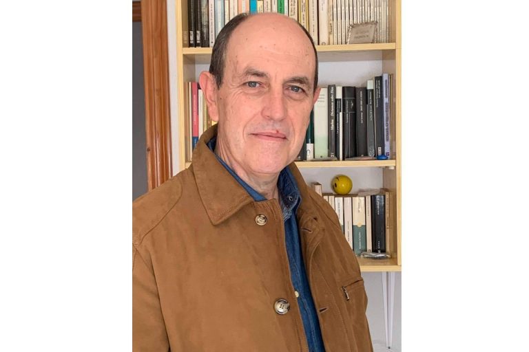 Julián Mª Cano Villanueva mantiene la intriga con su nuevo libro ‘Por los senderos de tu olvido’