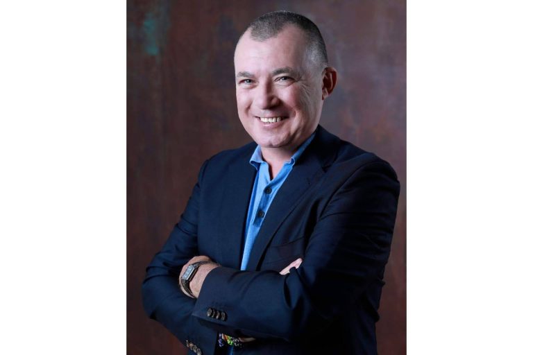 Josep Biayna Gea publica ‘El serrat dels lliris’, una obra histórica escrita en catalán que refleja parte de su legado