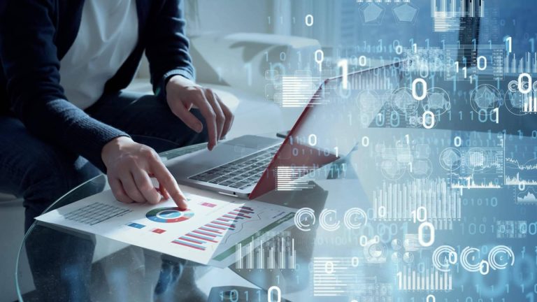 Altair sobre reinventar las operaciones con herramientas de análisis financiero