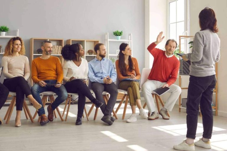 ¿Por qué la mayoría de empresas no conocen esta ayuda para formar a su plantilla y ser más competitivas?