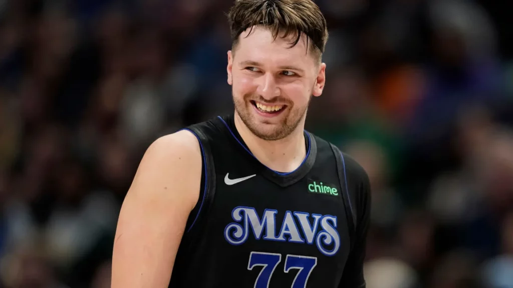 Las 'bodas de plata' de Luka Doncic con el baloncesto: 25 años con un balón bajo el brazo 3 luka