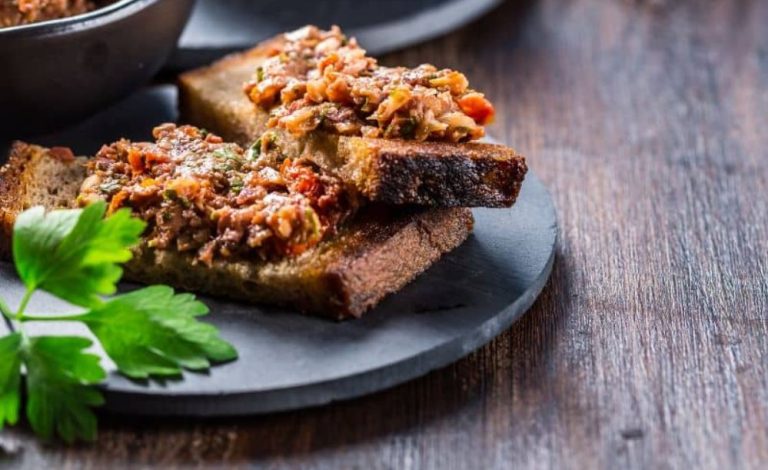 Aperitivo, plato principal y postre para el Día Mundial del Pistacho: 3 recetas originales