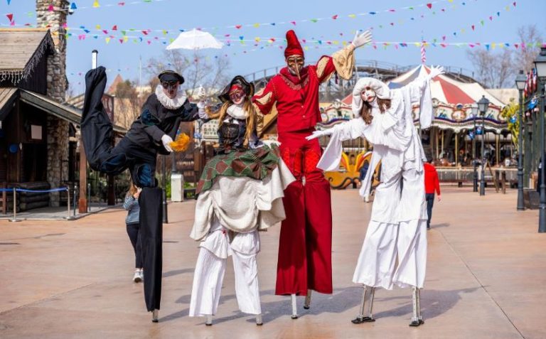 PortAventura World arranca la temporada más temprana y larga de su historia tras lograr 5,5 millones de visitas el año pasado