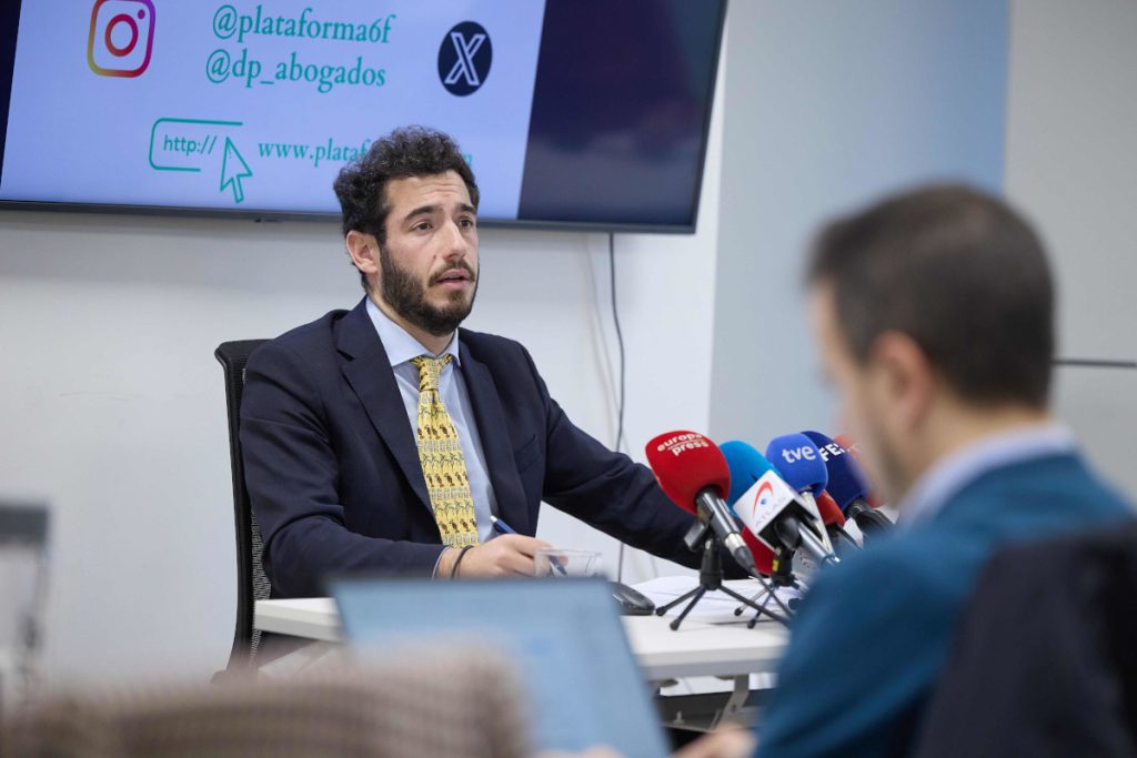 El responsable jurídico de la Plataforma 6-F, Xaime da Pena Gutiérrez, promueve la tractorada en Madrid