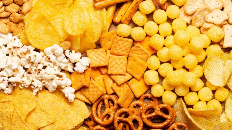 La OCU advierte: solo dos snacks de supermercado son saludables de verdad