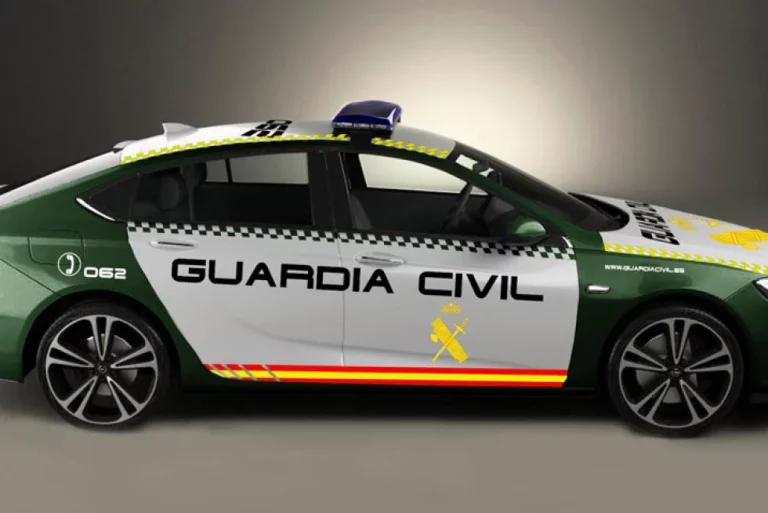 La Guardia Civil no cumple con una norma de la DGT que a ti te obligan a respetar