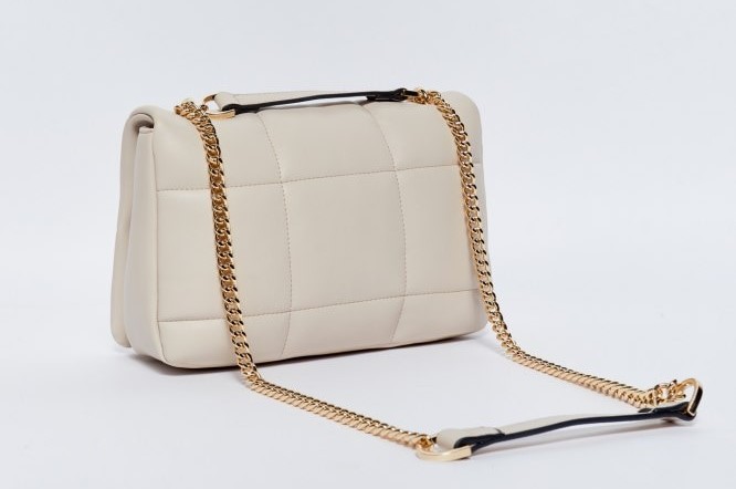 ¡Por menos de 10 euros! Lleva este precioso bolso de Sfera que es exacto al de Gucci, pero a precio de ganga