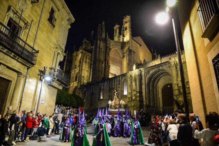 Semana Santa y Cerezo en Flor convierten Plasencia en un destino imprescindible