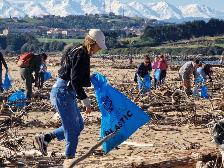 Universal Plastic: la App social que lidera la vanguardia contra la crisis del plástico gracias a la IA