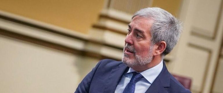 Clavijo asegura que está recabando información sobre la compra de mascarillas