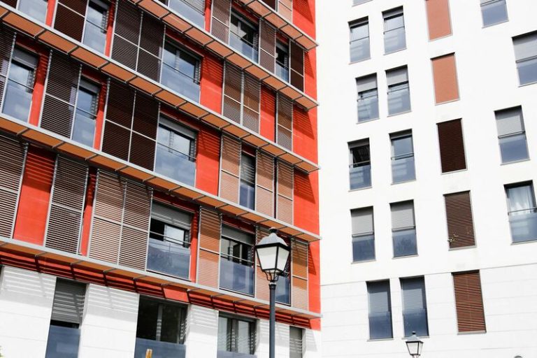 El precio de la vivienda se contrae un 0,1% en febrero