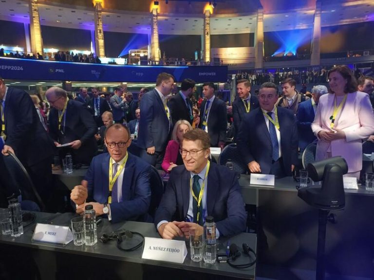 Feijóo carga contra Sánchez ante el PP europeo: 