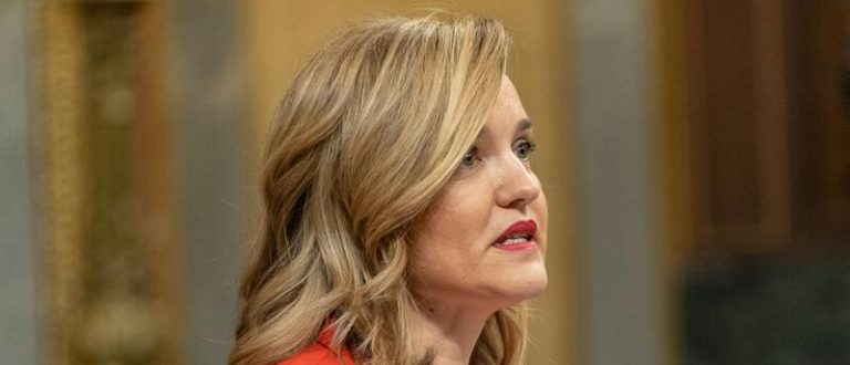 Alegría evita reprobar a Puente por un tuit sobre la pareja de Ayuso y recuerda que ella misma llamó a Sánchez 