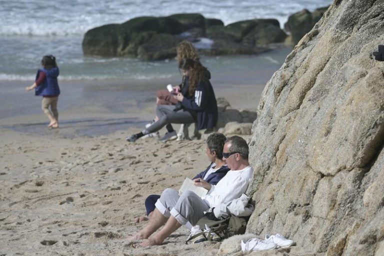 La lluvia y tormenta ponen mañana en alerta a Asturias y Galicia, en una jornada con temperaturas altas en toda España