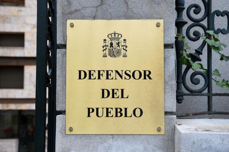 El Defensor del Pueblo detecta más casos de gravedad de violencia escolar y advierte de la corta edad de los agresores