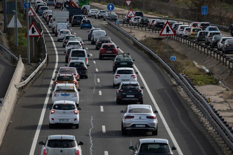 La DGT prevé más de 16,5 millones de desplazamientos por carretera esta Semana Santa