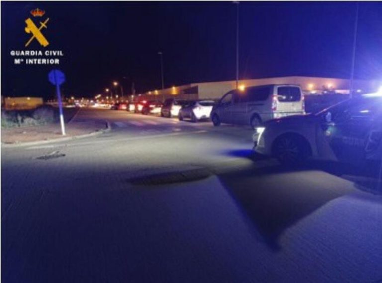 Denunciadas 22 personas e identificadas 245 en carreras ilegales en el Polígono de Villanubla (Valladolid)