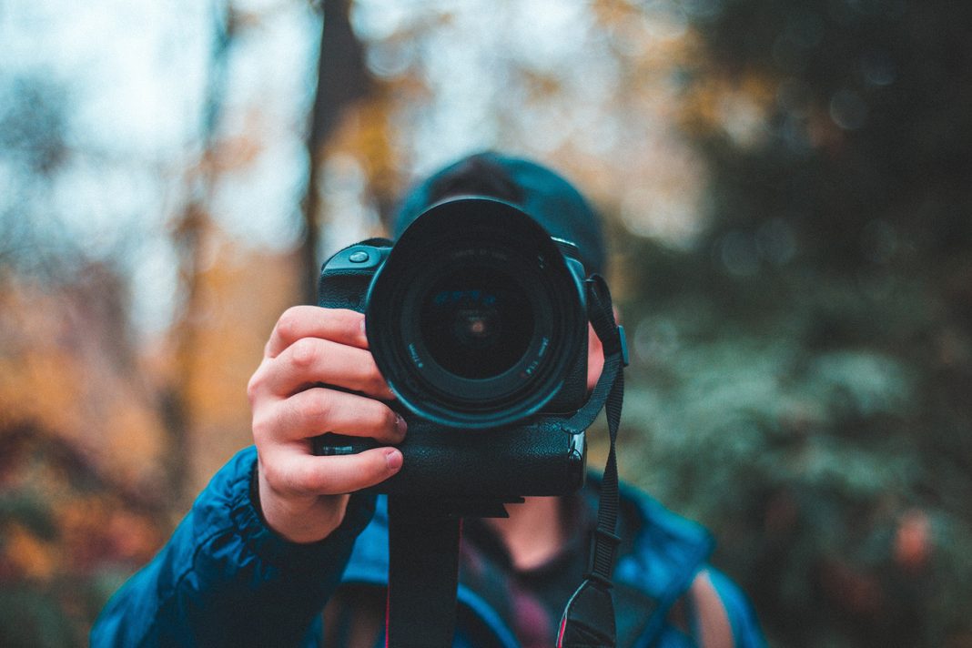 Así puedes saber fácilmente si usan tus fotos para suplantarte en internet