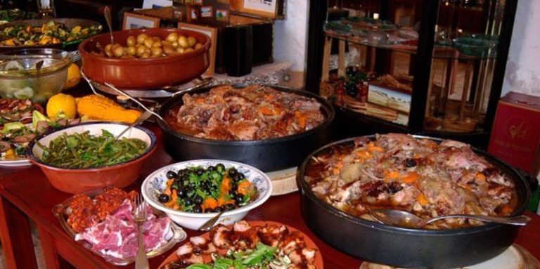 El 'matamaridos', la 'olla podrida' y otros platos españoles con nombres horribles pero sabor delicioso