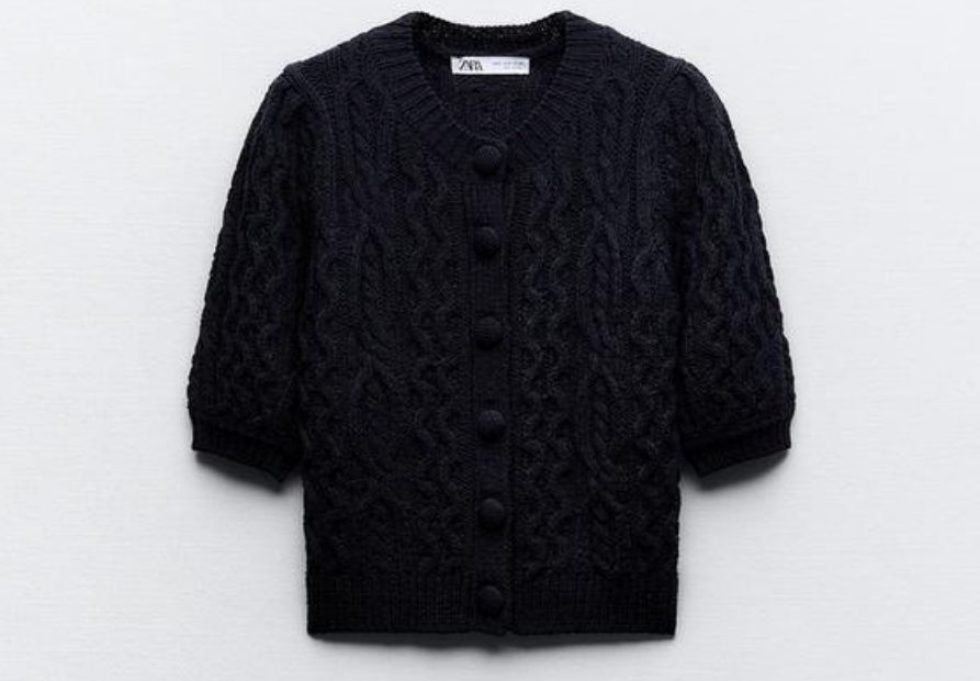 6 prendas básicas de Bershka y Zara perfectas como fondo de armario para entretiempo