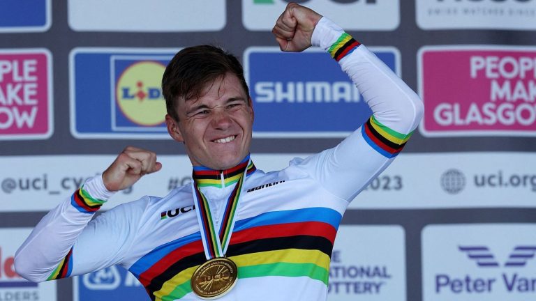 Rajada descomunal de Evenepoel saca los colores a la UCI