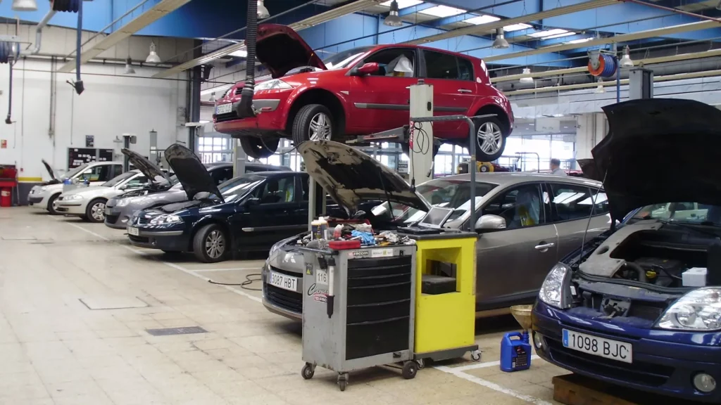 La razón por la que un coche de 15 años va menos al taller que uno de 5 57 Un parque automotriz envejecido
