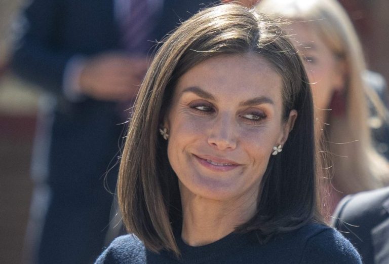 El baile de Letizia con un artista famoso en Madrid que puso celoso a Felipe