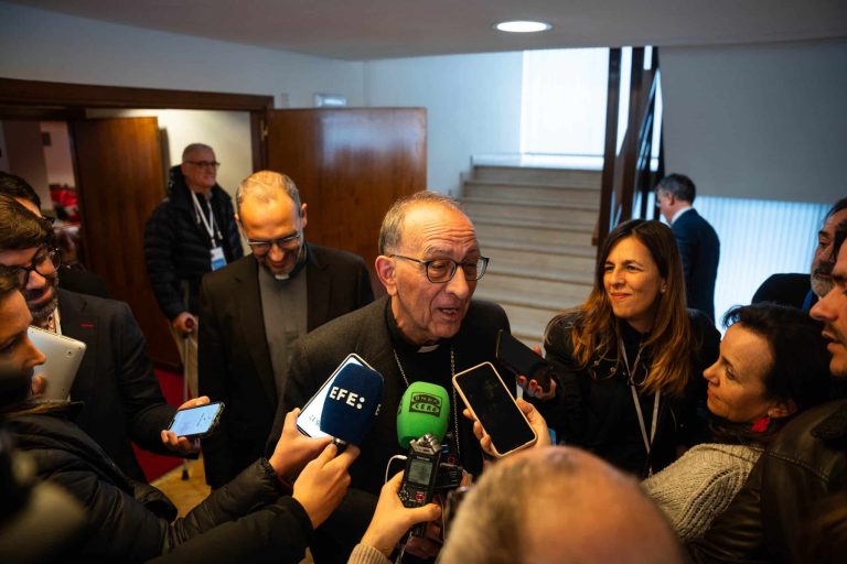 Los Obispos de Madrid, preocupados por los migrantes de Barajas